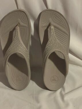 Women's Crocs  Gray Rhinestone Comfort Thong Sandals